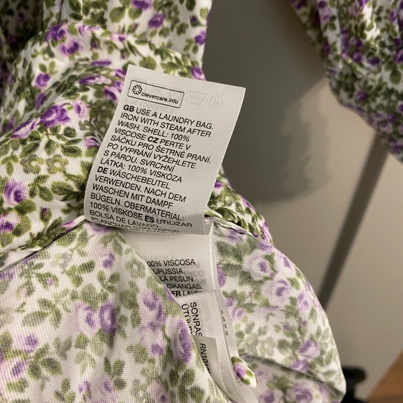 & Other Stories Voluminous Floral Mini Dress - Picture 7 of 7